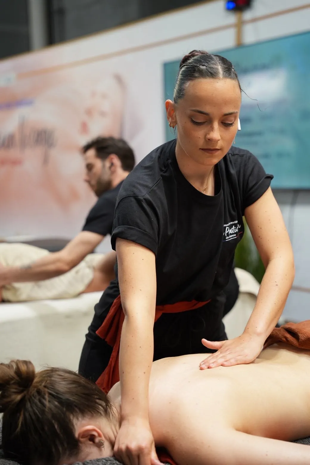 Massage du dos, gestes précis